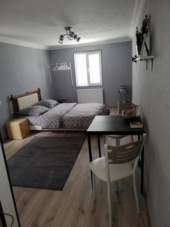 Lamara Apartment Tbilisi Esterno foto
